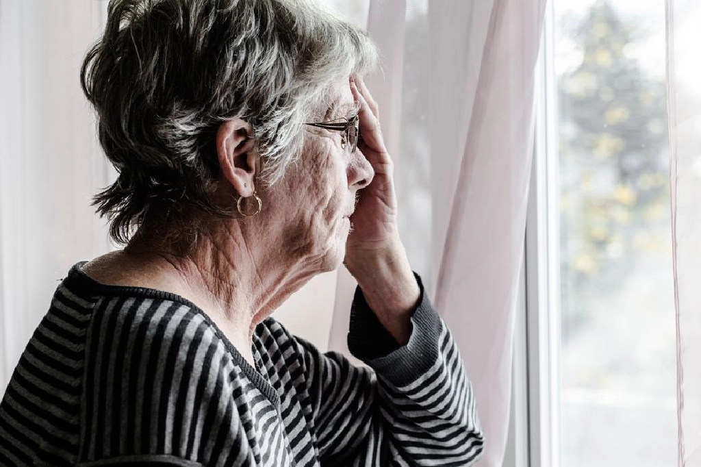 Wandering in Dementia: Why It Happens and What Actually Reduces the Risk