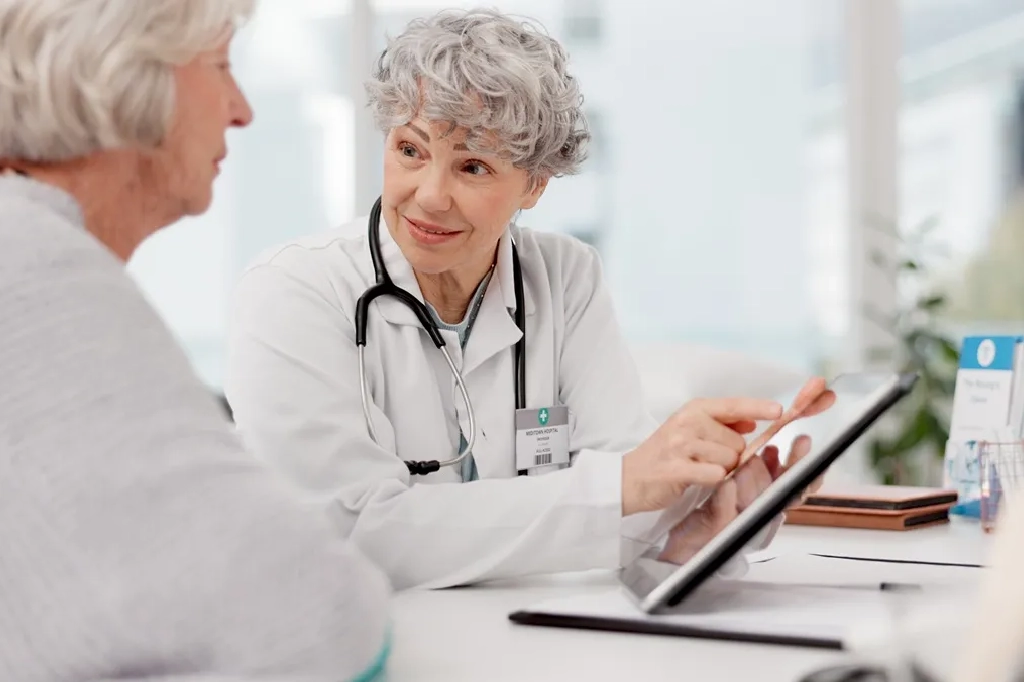 How to Talk to a Doctor About Memory Concerns A Practical Guide for Families